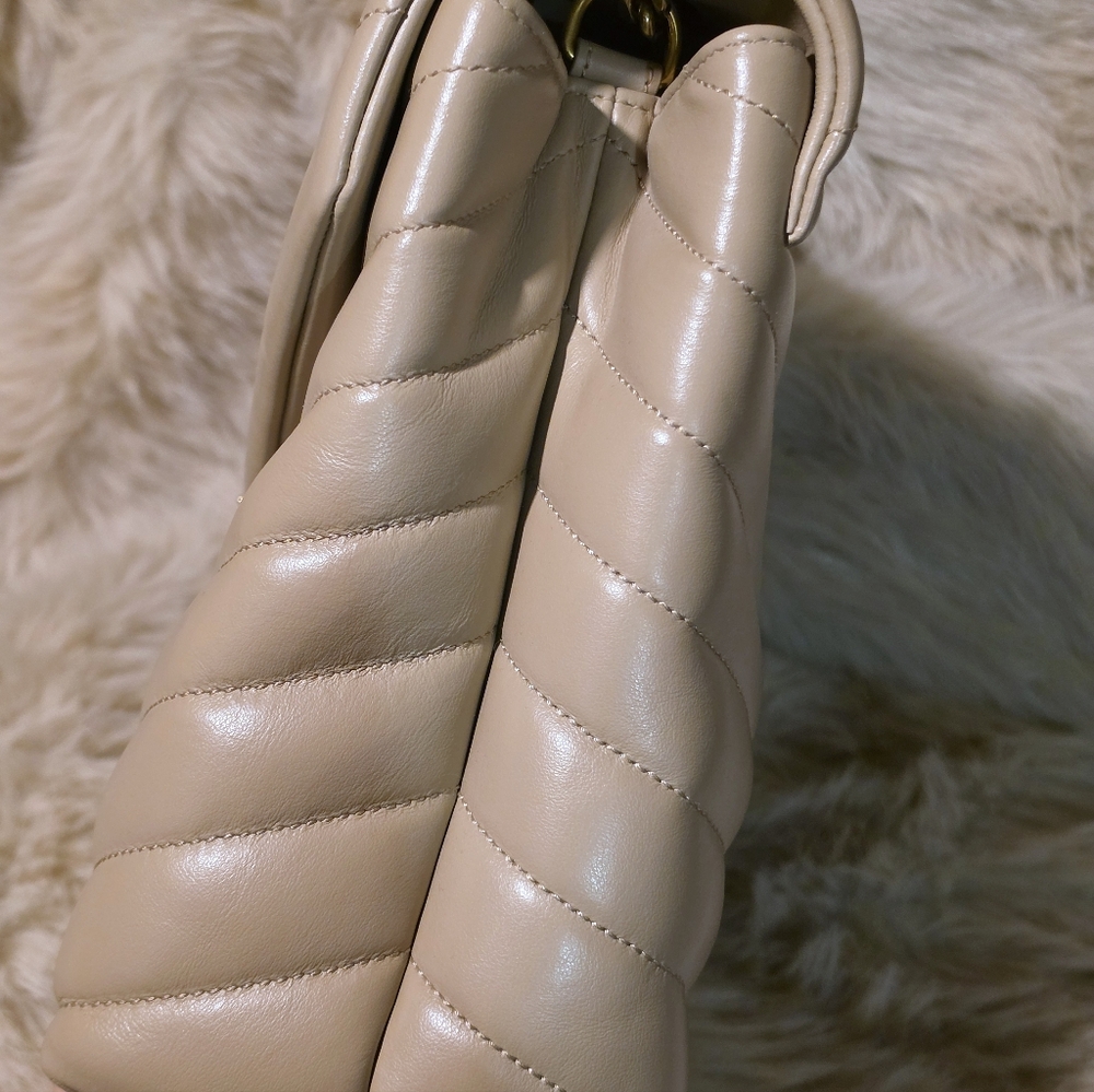 Saint Laurent Medium Loulou Quilted Leather Chain Shoulder Bag - Picture 4 of 16